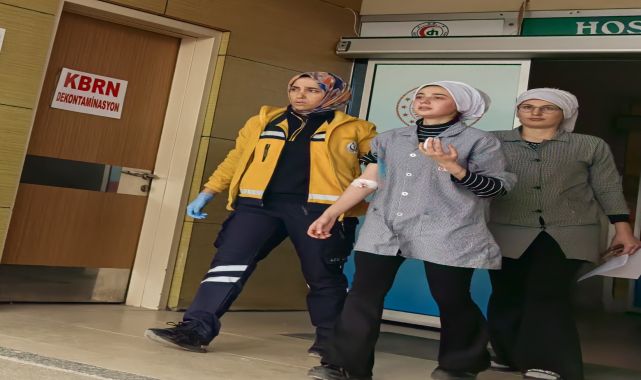 Elini dokuma makinesine kaptıran işçi yaralandı