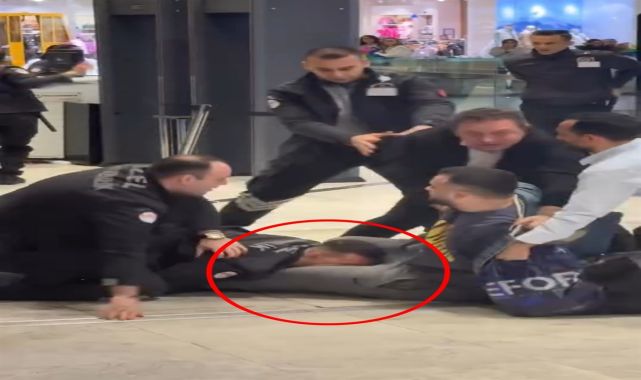 Isırıklı kavga, köpeğini kucağında AVM&#039;ye sokmak isteyince çıkmış