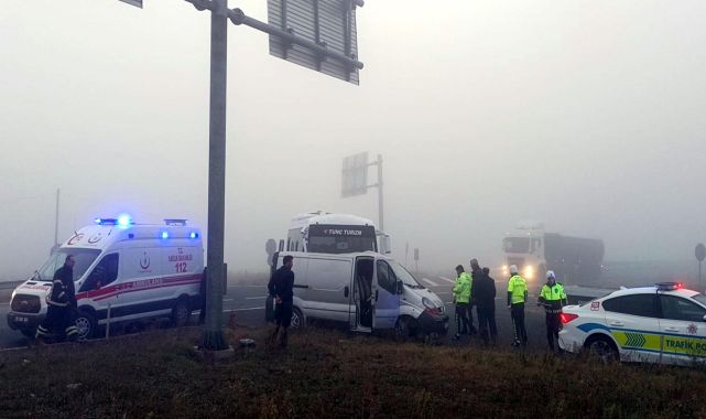 Tekirdağ'da midibüs ile minibüs çarpıştı; 4 yaralı
