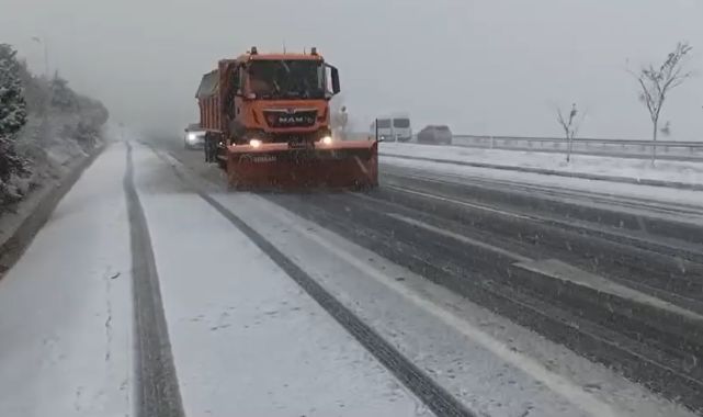 Yalova'da mevsimin ilk kar yağışı