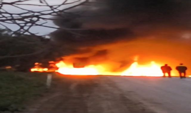 Bursa'da otomobil ile çarpışan tanker alev aldı: muhtar öldü, 1 ağır yaralı