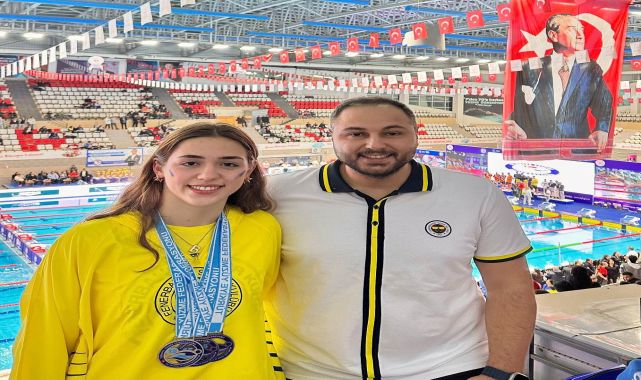 Edirneli yüzücü Işık&#039;tan 1&#039;i altın, 3 madalya