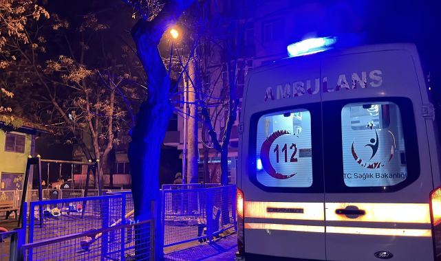 Elektrikli sobanın üzerine bırakılan mendil yangına neden oldu; 1&#039;i bebek, 2 kişi dumandan etkilendi