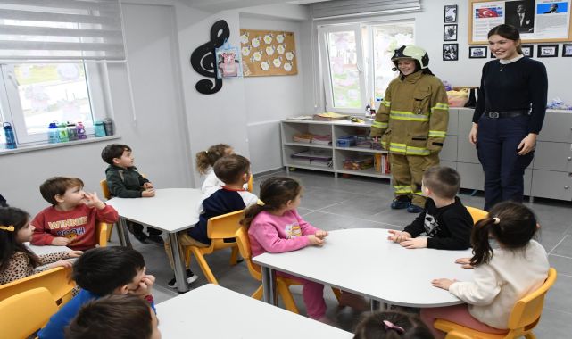 Balıkesir'de öğrenci ve personele yangın eğitimi