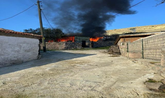 Çanakkale'de müstakil evde yangın