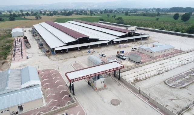 İnegöl’de hayvan pazarı şap hastalığı nedeniyle kapatıldı