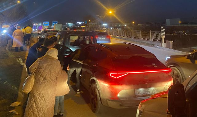 İnegöl'de zincirleme trafik kazası: 2 yaralı
