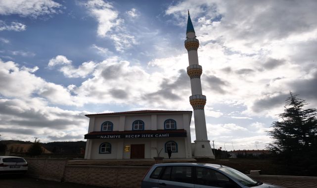 Keşan’da hayırseverlerin inşa ettirdiği 600 kişilik cami, ibadete açıldı