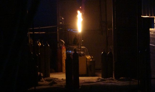 Kocaeli'de, gaz dolum tesisinde yangın
