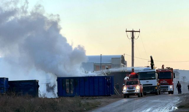 Tekirdağ'da konteyner üretim tesisinde yangın