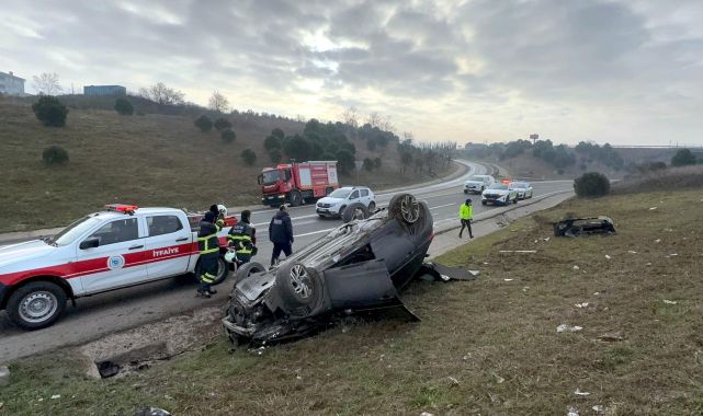 Ergene'de otomobil takla attı; 2 yaralı