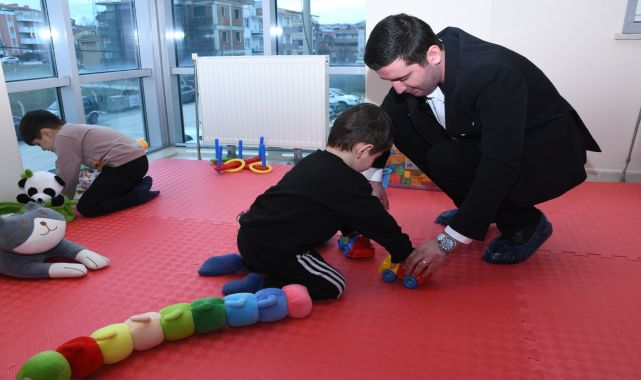 Balıkesir'de engeller aşılıyor