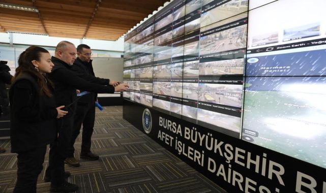 Bursa Büyükşehir Belediyesi'ninin, karla mücadele çalışmaları devam ediyor