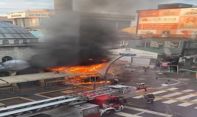 Camide çıkan yangın, zarara neden oldu