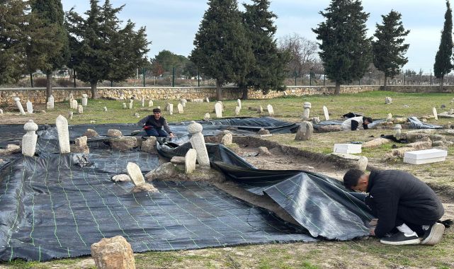 Edirne'de, Osmanlı dönemi türbe ve mezarlıkların onarımı sürüyor