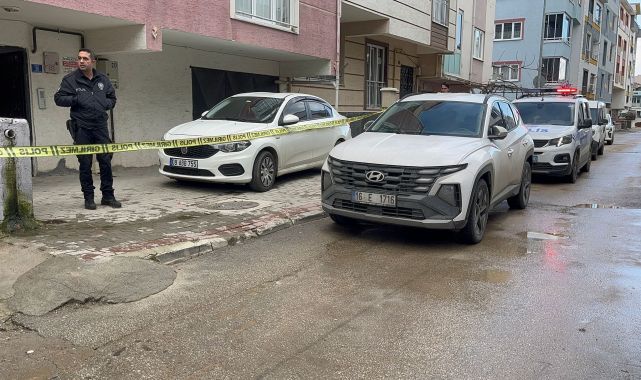 Ekmek almaya giderken bacağından vuruldu