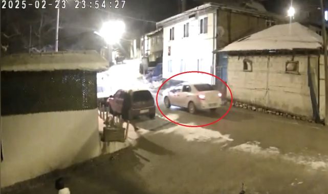 Kendisini 2 ay önce bıçaklayan kişiye tabancayla ateş etti: saldırı kamerada