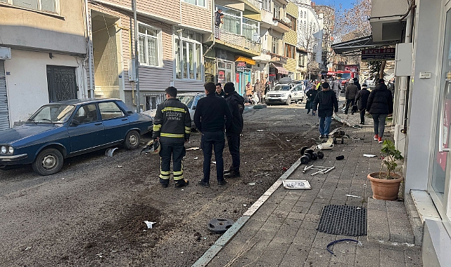 Tekirdağ'da sinir krizi geçirip, evindeki eşyaları sokağa attı