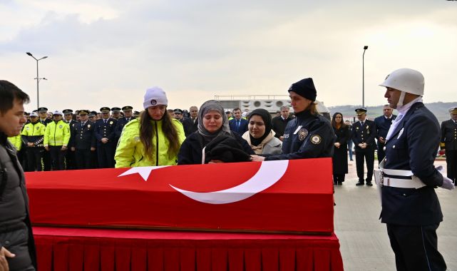 Yalova'da kalp krizi nedeniyle hayatını kaybeden polis memuru için tören düzenlendi