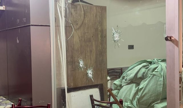 Yaya olarak geldikleri kahvehaneyi kurşunlayıp, kaçtılar