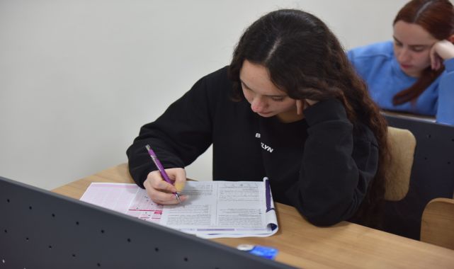 Yıldırım Belediyesi’nden üniversite adaylarına TYT provası