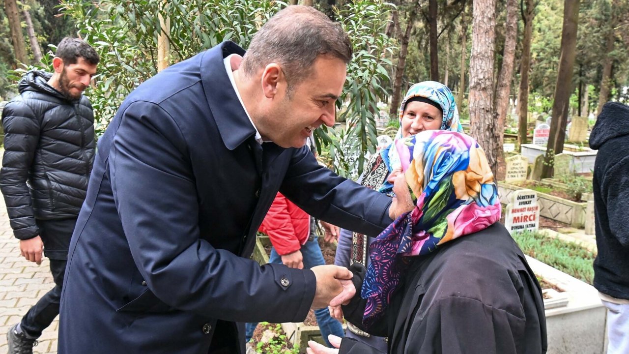 Ahmet Akın Ramazan Bayramı coşkusunu hemşehrileriyle paylaştı