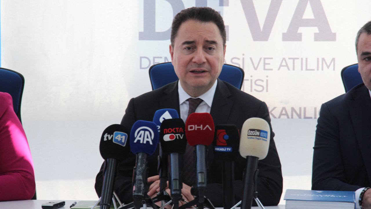 Babacan: Vatandaşlarımızın provokatif, kötü niyetli insanların, örgütlerin hareketlerine dikkat etmeleri gerekir