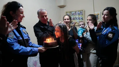 Çanakkale'de emniyet müdüründen Şennur'a doğum günü sürprizi