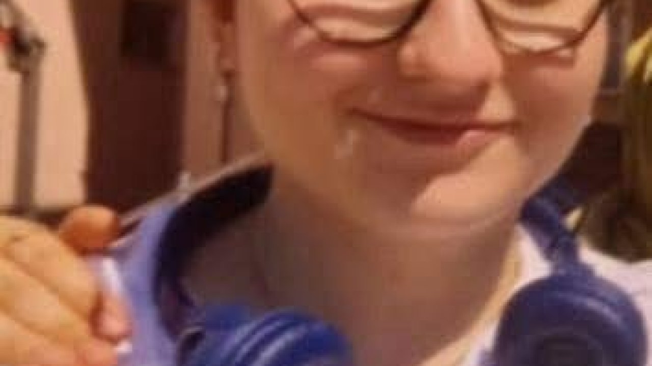 Çanakkale'de kaybolan lise öğrencisi Ayşegül aranıyor