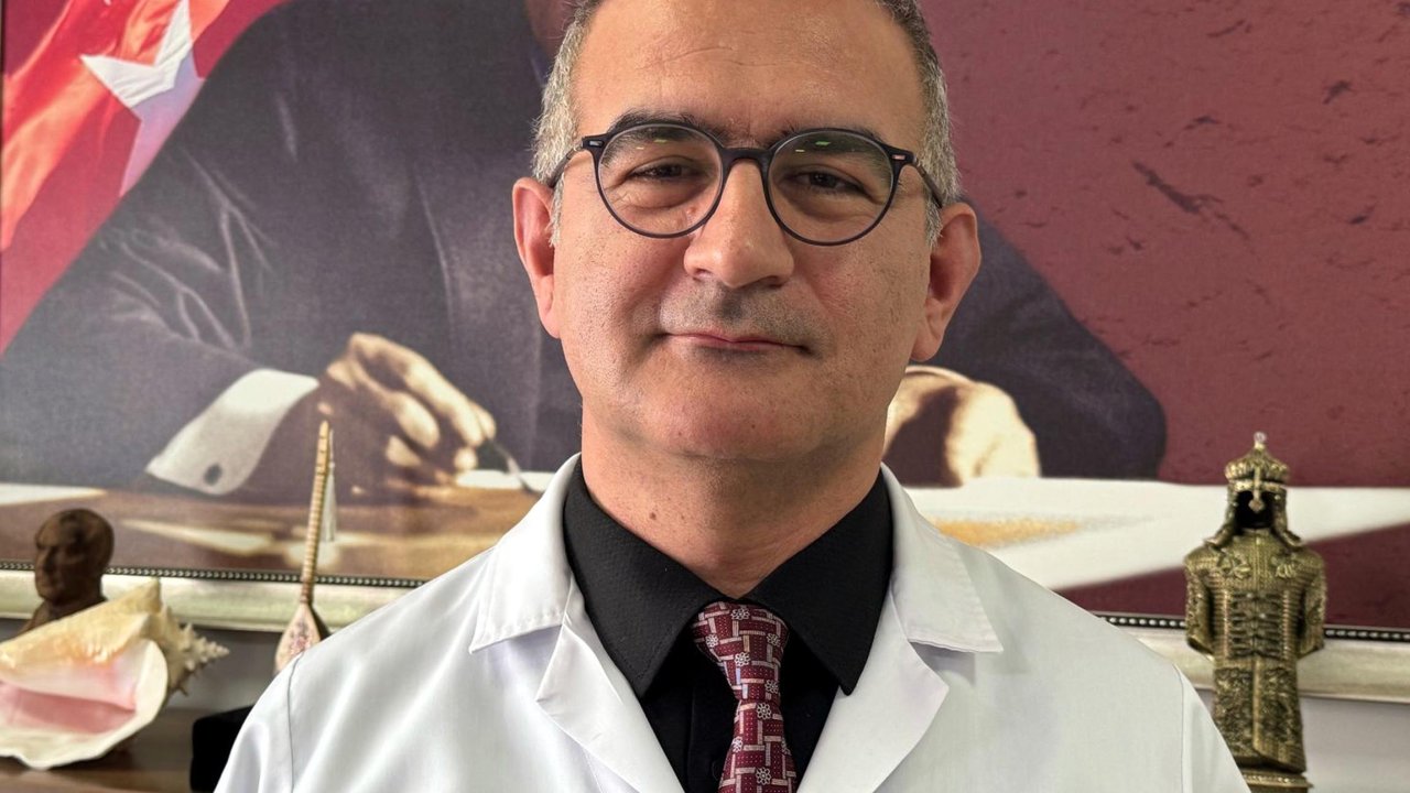 Doç. Dr. Doğan: Sosyal mesafeyi koruyarak bayramlaşmalıyız