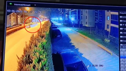 Ehliyetsiz sürücü 2 araca çarptı: 2 yaralı