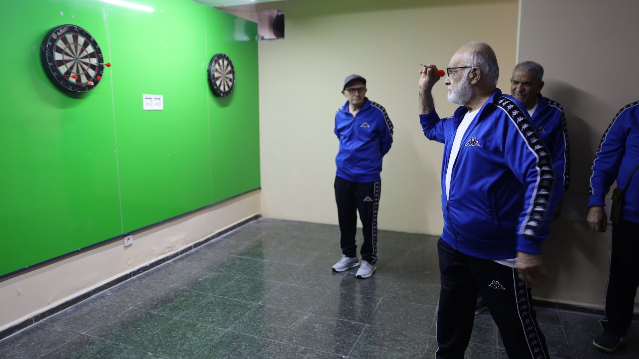 Huzurevi sakinleri Spor Festivali'nde gençlere taş çıkartmaya hazırlanıyor