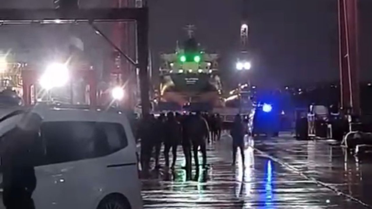 Tersanede demir bloklar arasında sıkışan işçi hayatını kaybetti