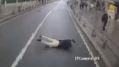 Çorlu’da Şoke Eden Olay: Halk Otobüsünün Önüne Yattı!