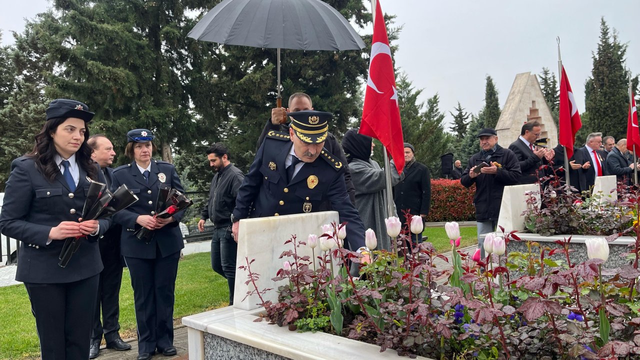 Bursa Emniyet Teşkilatı, Polis Şehitliği'ni ziyaret etti