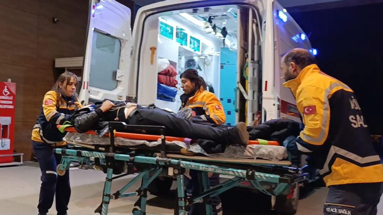 Bursa'da motosikletle otomobil kafa kafaya çarpıştı: 2 yaralı