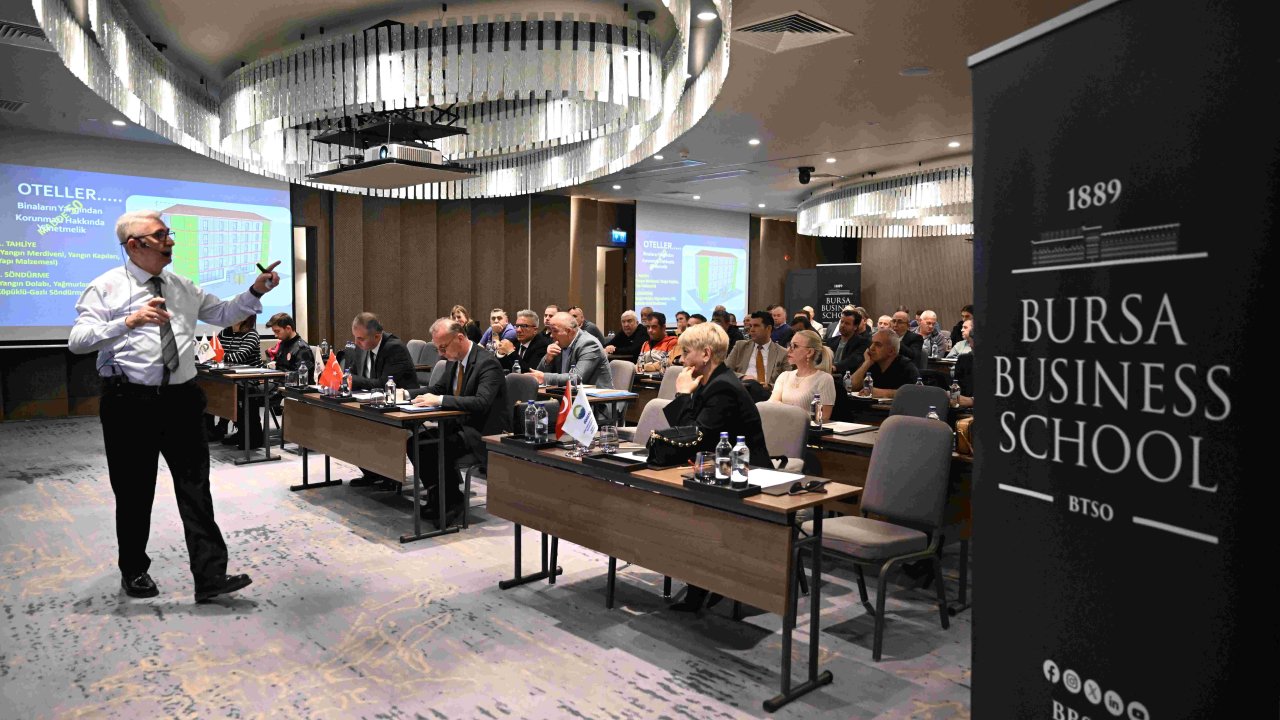 Bursa'da turizm sektörü, yangın güvenliği seminerinde buluştu