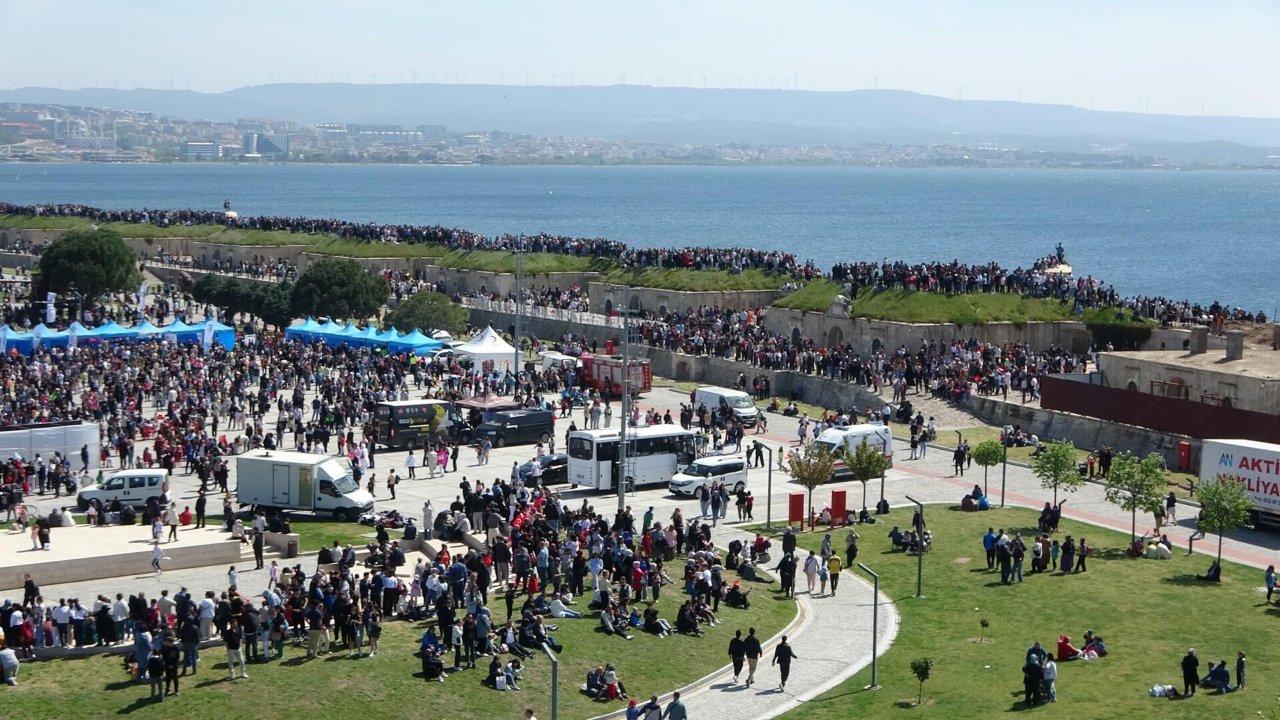 Çanakkale'de 23 Nisan kutlaması