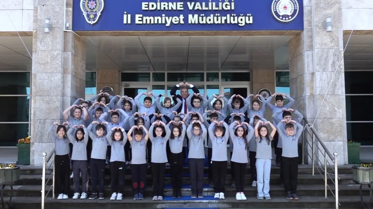 Edirne’de ilkokul öğrencilerinden polislere özel video klip