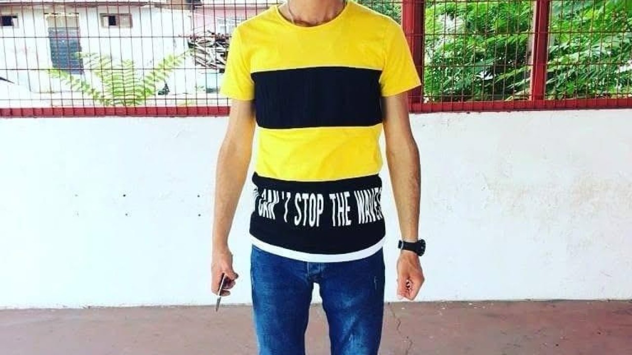 Evinin önünde bıçaklı kavgada boynundan yaralandı