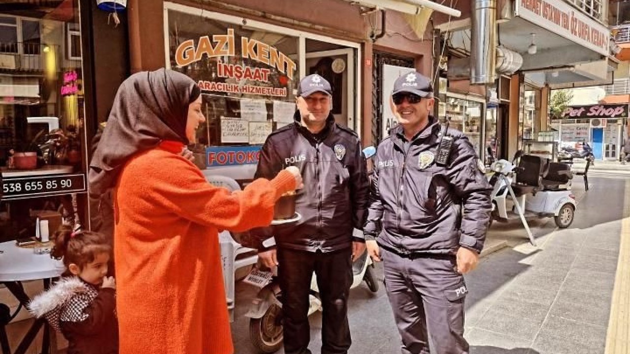Kavga ihbarına giden polislere pastalı kutlama