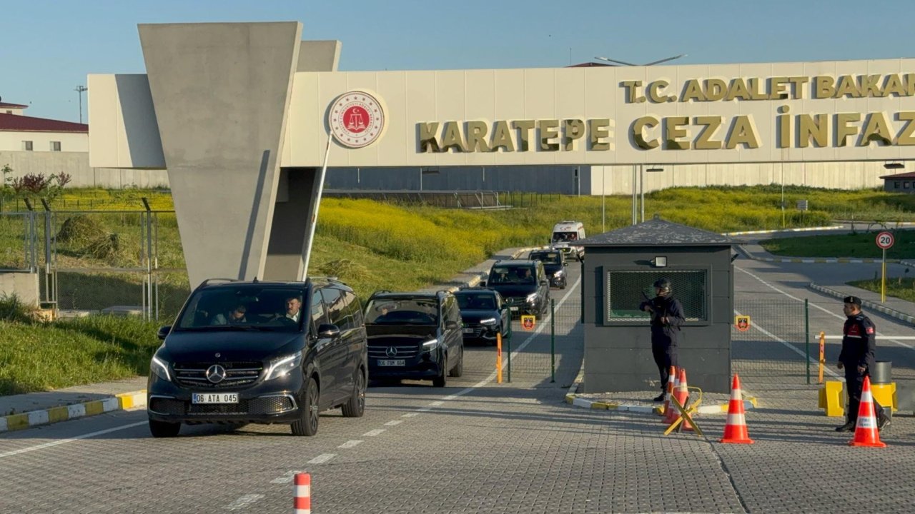 Özgür Özel, Murat Ongun'u Çorlu'da ziyaret etti