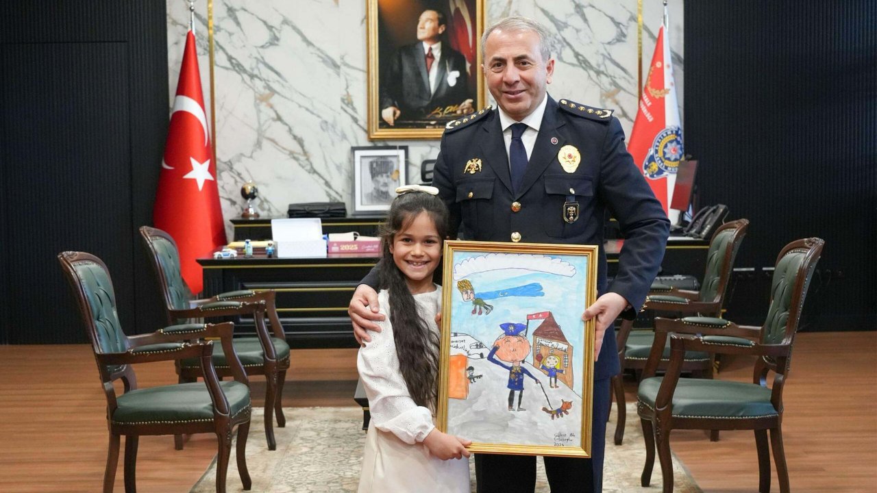 Polis olma hayali kuran Gökçe, emniyet müdürüyle bir araya geldi