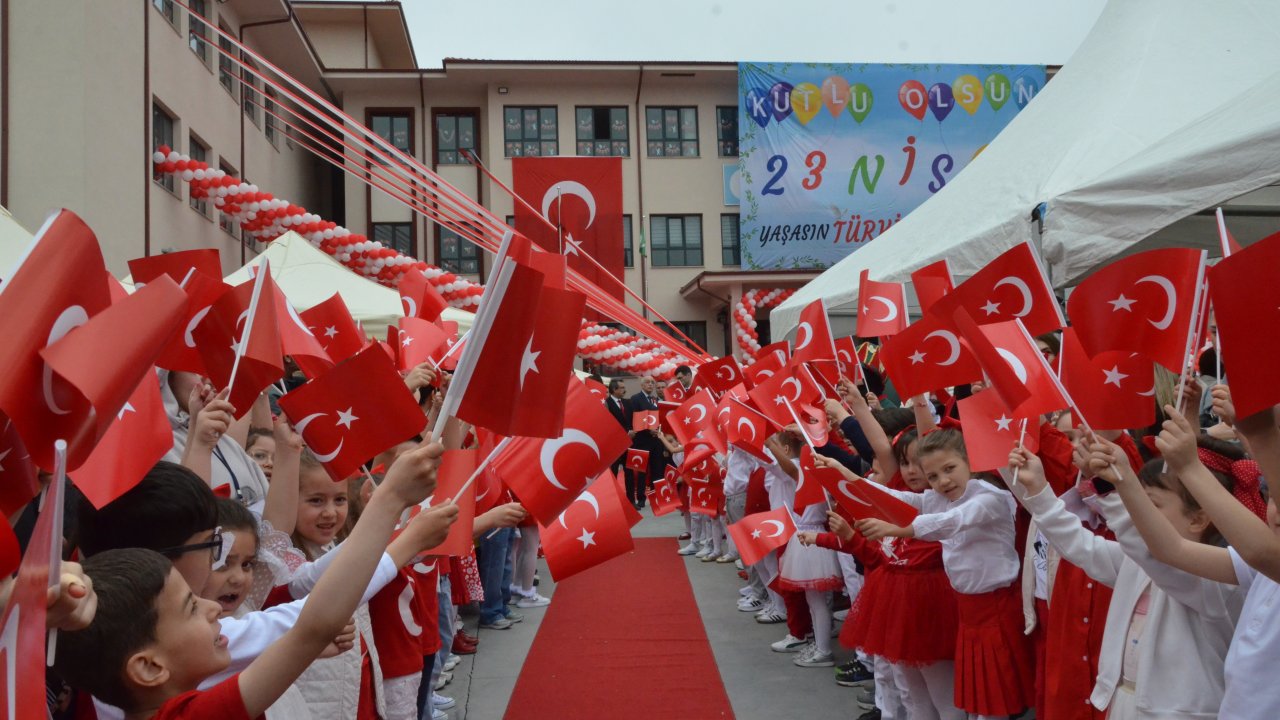 Sakarya’da 23 Nisan coşkuyla kutlandı