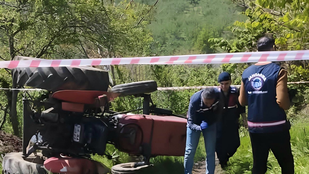 Sakarya’da devrilen traktörün sürücüsü öldü