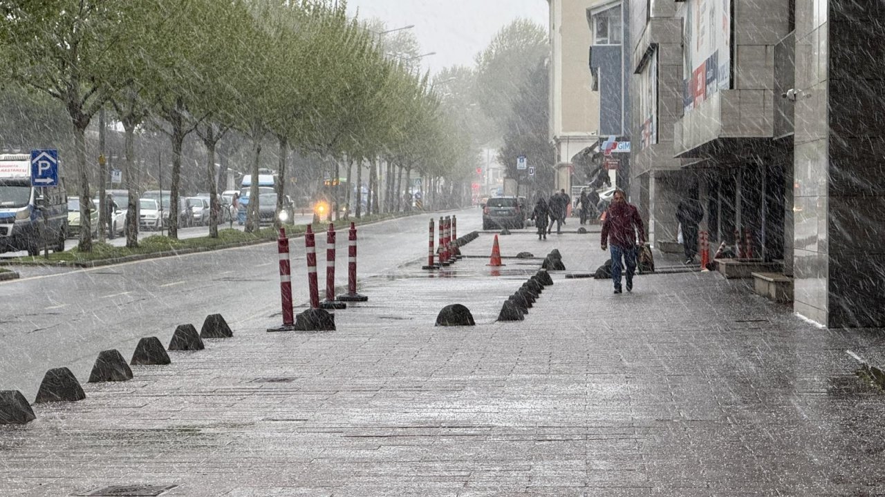 Sakarya'da Nisan ayında kar süprizi