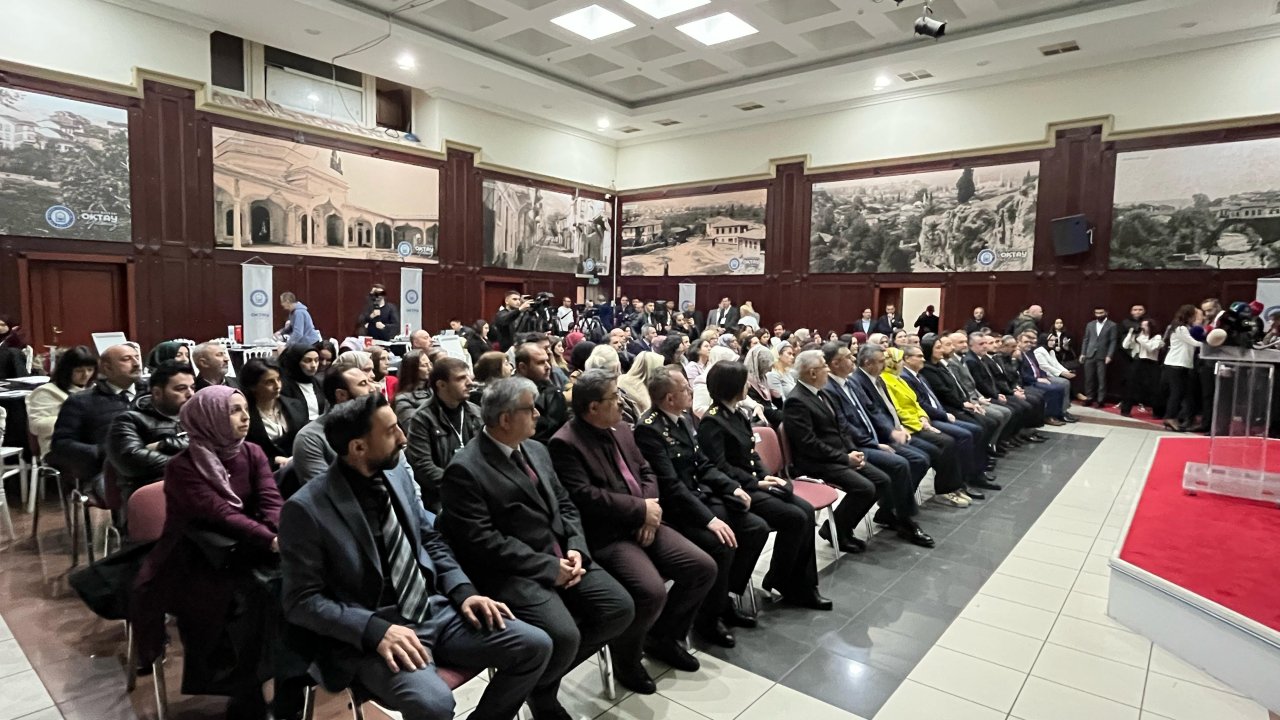 Yıldırım Belediyesi, '2025 Aile Yılı' kapsamında 'Aile Çalıştayı' düzenledi