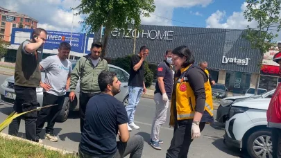 Çorlu'da hafif ticari araçlar çarpıştı; 1 yaralı