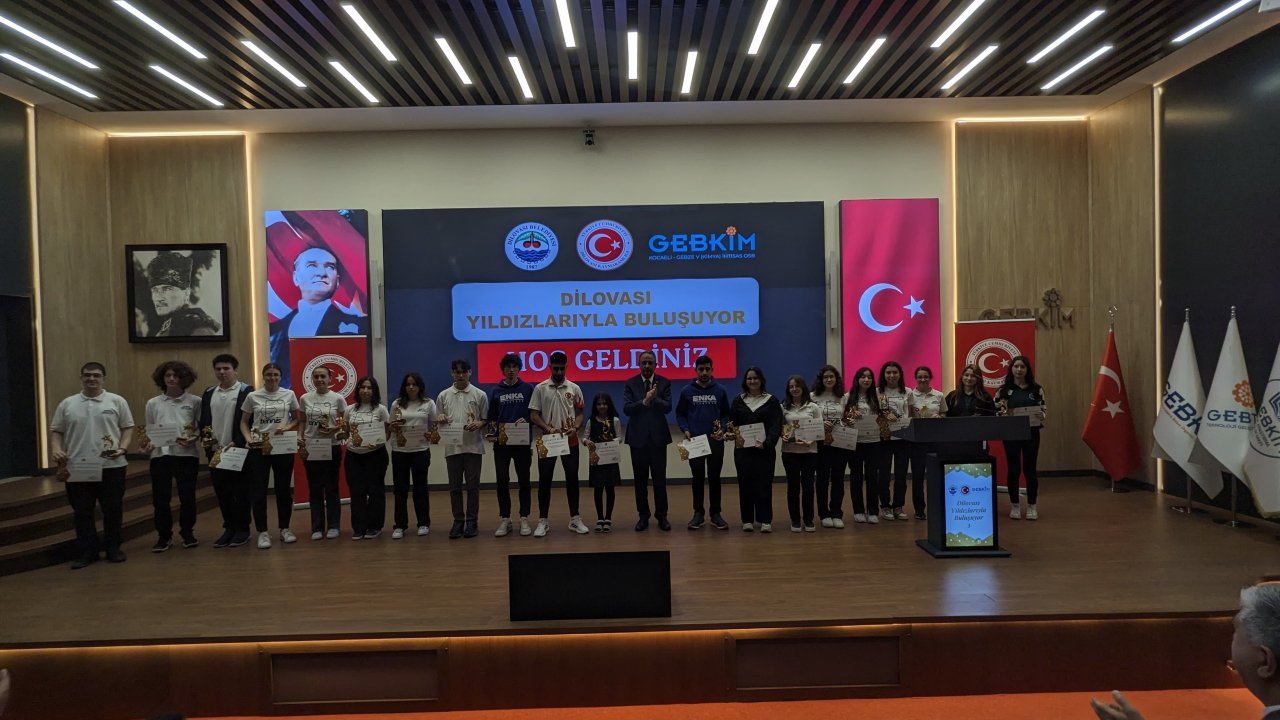Dilovası, 3’üncü kez yıldızlarıyla buluştu