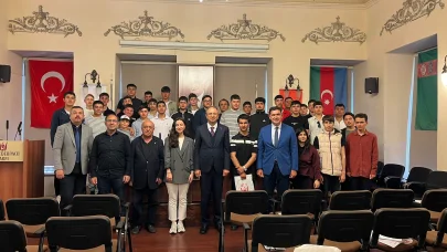 Dilovası’nda gençlere hem eğitim hem kültür desteği